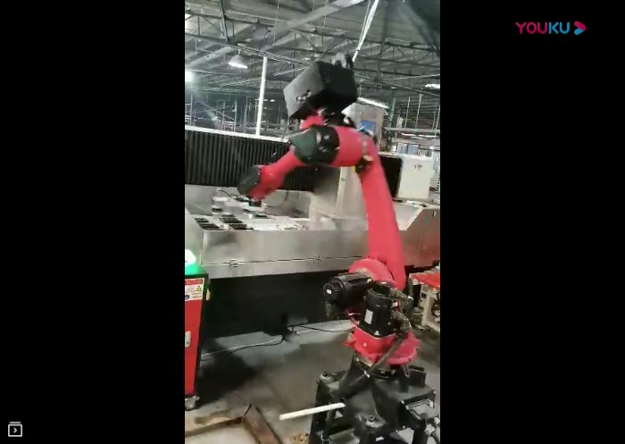 连线CNC玻璃加工中心操作视频4